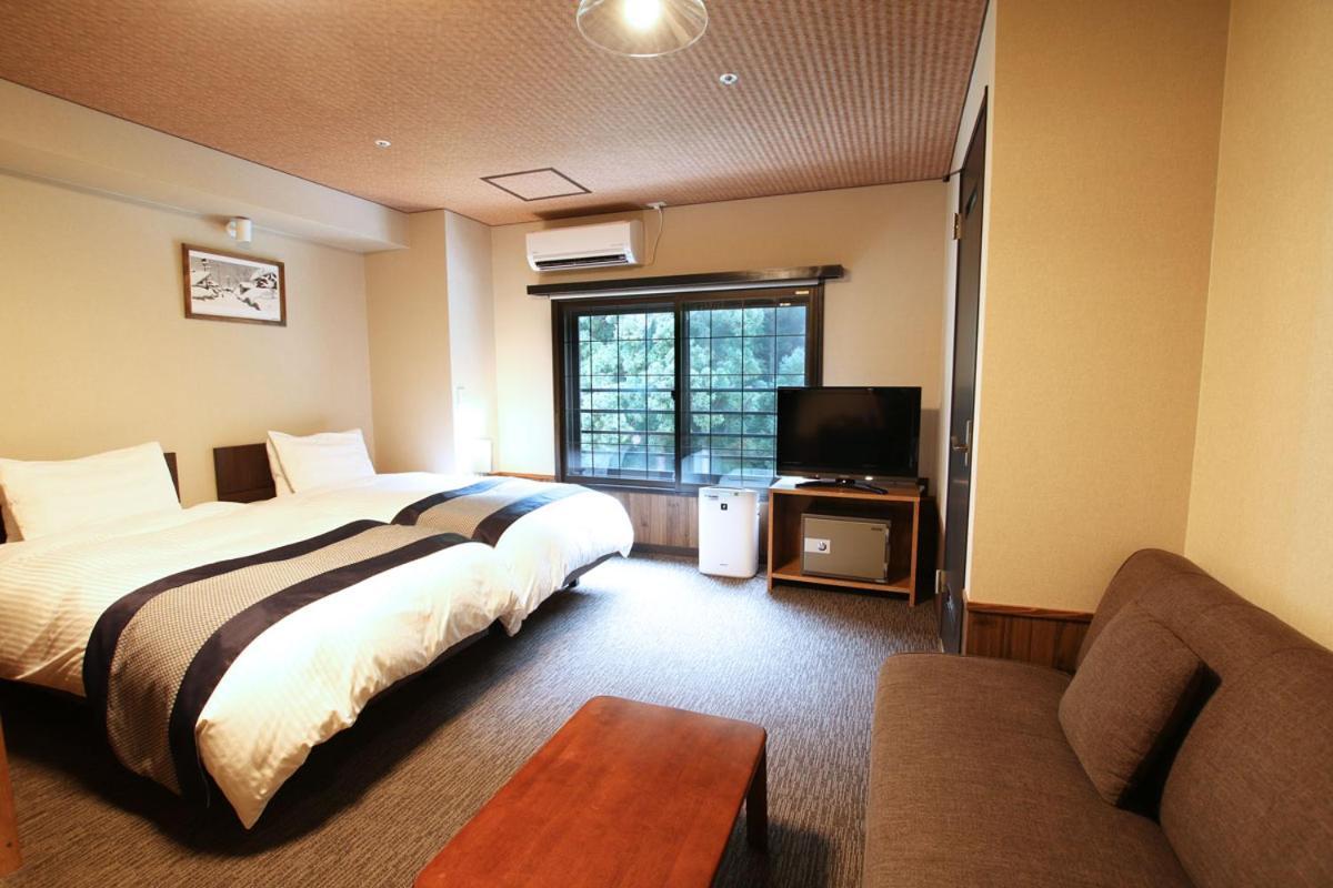 Kutsurogijuku Chiyotaki Hotel Aizuwakamatsu Exterior foto